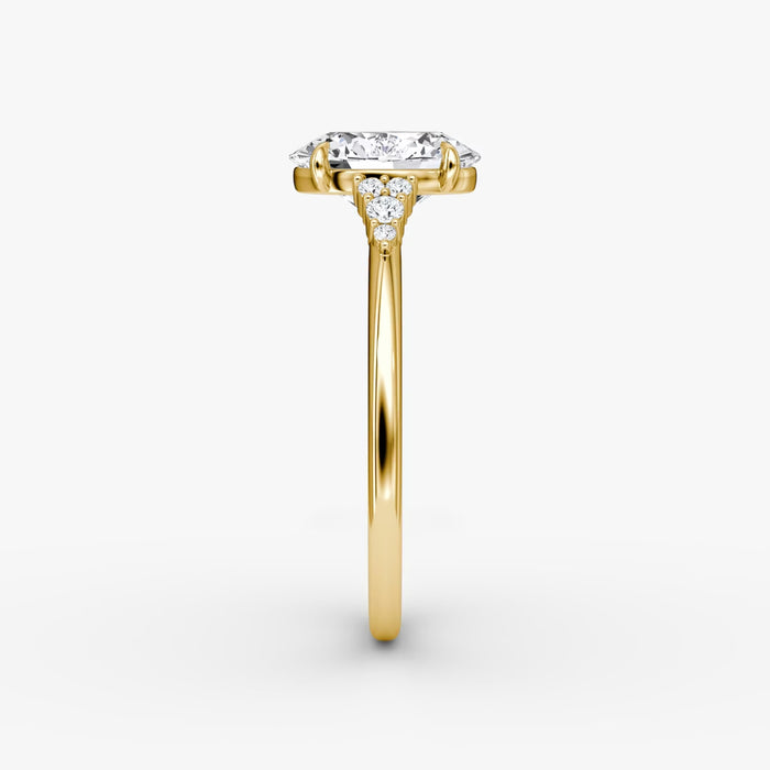 18K Gold Oval Diamond Ring