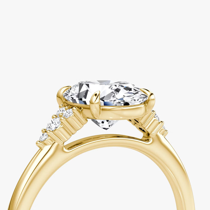 18K Gold Oval Diamond Ring